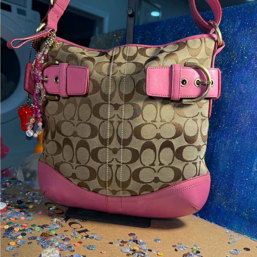 Vintage Y2K Coach 3574 rare pink  gorgeous pink leather and Canvas bag Very nice